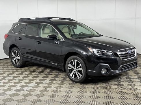 Used 2018 Subaru Outback 3.6R Limited AWD/4WD image 54