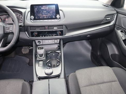 Certified 2025 Nissan Rogue SV AWD/4WD image 15