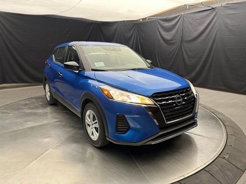 Used 2025 Nissan Kicks Play S FWD image 15