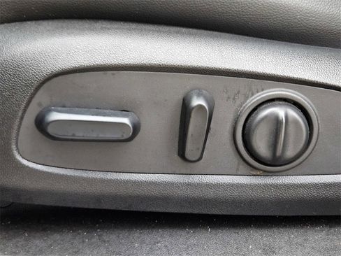 Used 2017 GMC Acadia Denali w/ Technology Package image 19