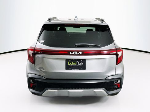 Used 2025 Kia Seltos S image 7