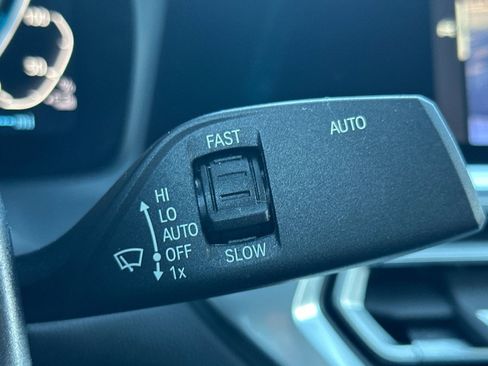 Certified 2022 BMW 330e w/ Premium Package image 32