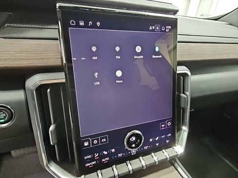 New 2026 GMC Acadia Denali w/ Super Cruise Package FWD image 16