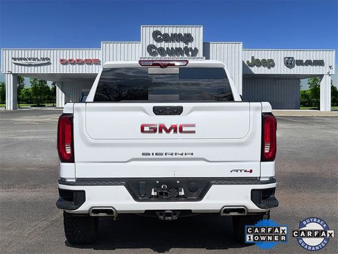 Used 2024 GMC Sierra 1500 AT4 w/ Technology Package image 5