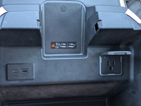 Certified 2024 Chevrolet Silverado 3500 High Country w/ High Country Premium Package image 29