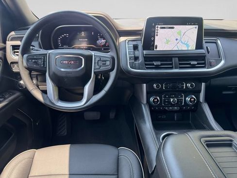 Certified 2023 GMC Yukon SLT w/ SLT Luxury Package AWD/4WD image 27