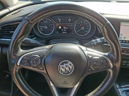 Used 2018 Buick Regal Essence w/ Driver Confidence Package #1 AWD/4WD image 19