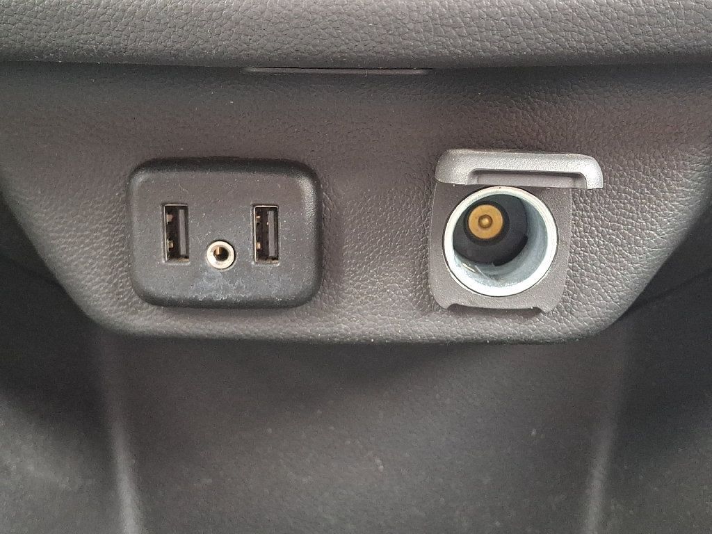 Certified 2023 Chevrolet Traverse LT FWD image 25