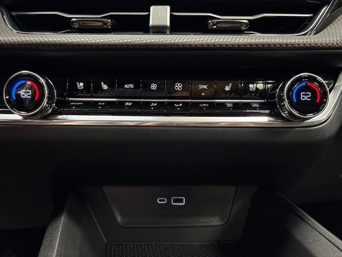 New 2026 Chevrolet Equinox RS w/ Convenience Package III FWD image 34