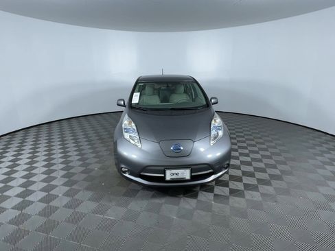 Used 2015 Nissan Leaf SV w/ LED & Quick Charge Package image 3
