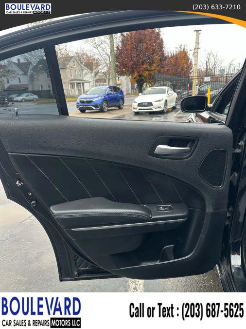 Used 2016 Dodge Charger R/T RWD image 8