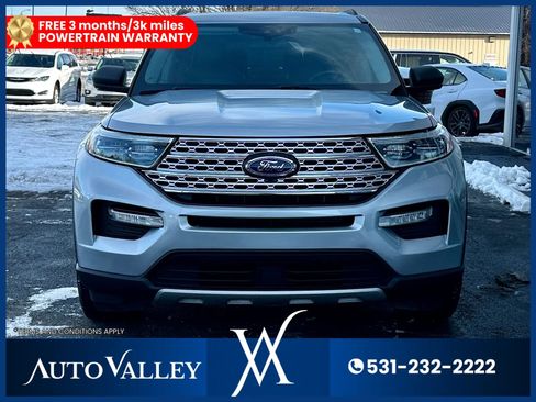 Used 2020 Ford Explorer XLT w/ Equipment Group 202A image 2