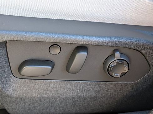 New 2026 Buick Envision Avenir image 21