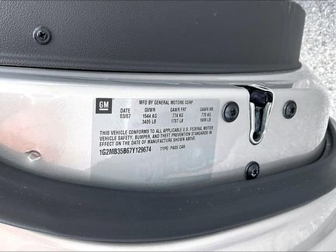 Used 2007 Pontiac Solstice Convertible w/ Premium Package image 27