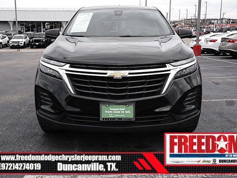 Used 2022 Chevrolet Equinox LS w/ Driver Confidence II Package image 8