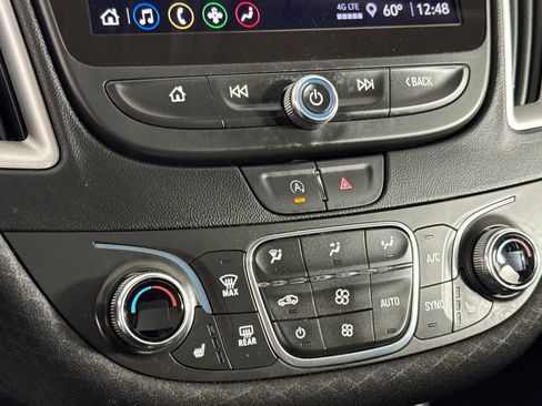 Used 2024 Chevrolet Malibu LT FWD image 16