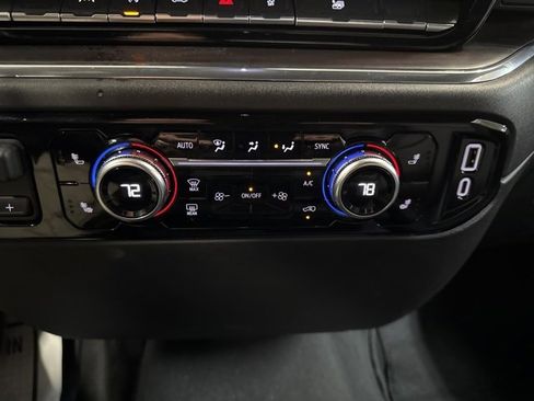 Used 2025 GMC Sierra 1500 SLT image 44