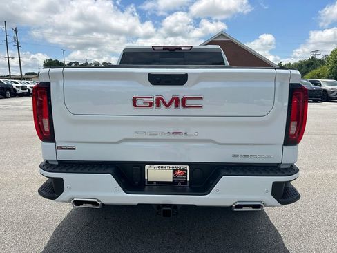New 2026 GMC Sierra 1500 Denali w/ Denali Reserve Package AWD/4WD image 8