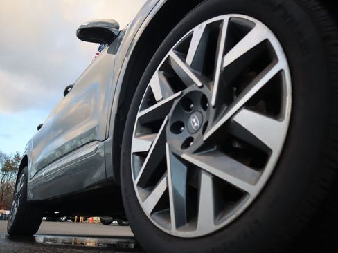 Used 2023 Hyundai Santa Fe Calligraphy image 9