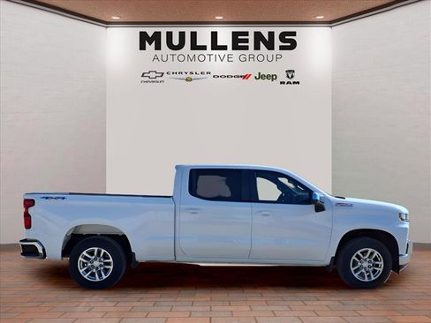 Used 2020 Chevrolet Silverado 1500 LT w/ All-Star Edition image 4