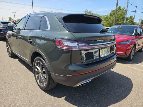 Used 2023 Lincoln Nautilus Reserve AWD/4WD image 4