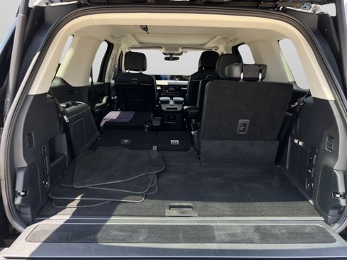 Used 2025 Lincoln Navigator Reserve AWD/4WD image 27