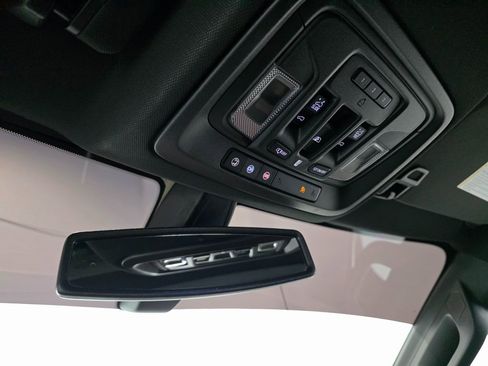 Used 2022 Chevrolet Silverado 1500 High Country w/ Z71 Off-Road Package image 29