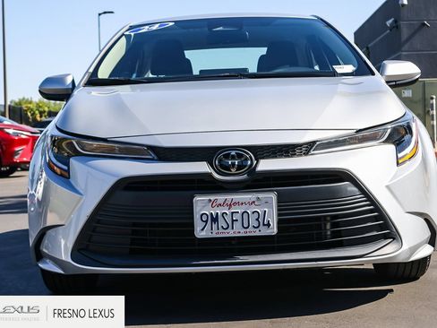 Used 2024 Toyota Corolla LE FWD image 2