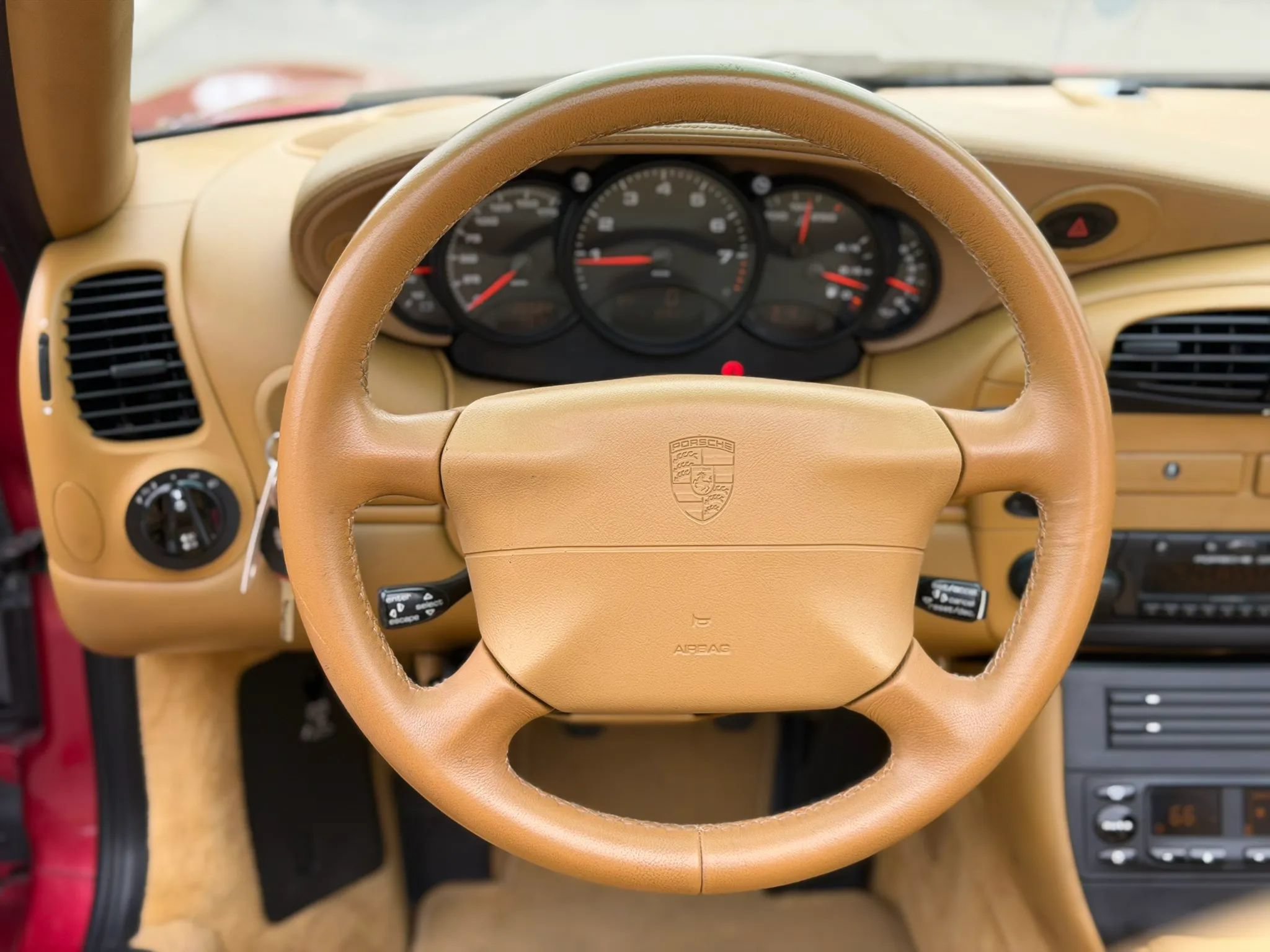 Used 2001 Porsche 911 Cabriolet image 29