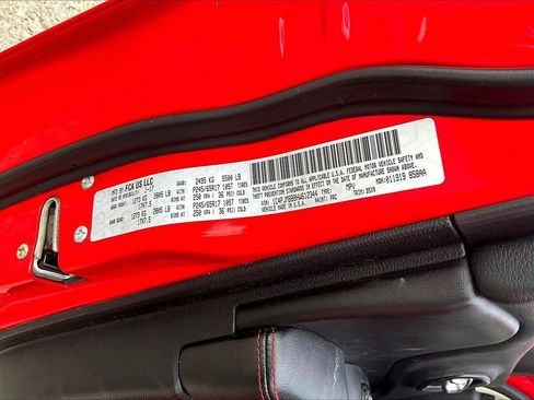 Used 2017 Jeep Cherokee Trailhawk w/ Comfort/Convenience Group image 33