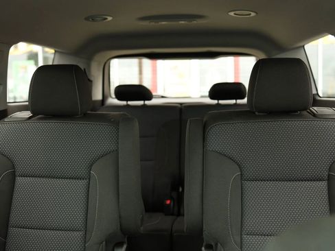 Used 2020 GMC Acadia SLE w/ Driver Convenience Package image 16