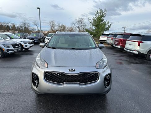 Used 2019 Kia Sportage LX w/ LX Popular Package image 2