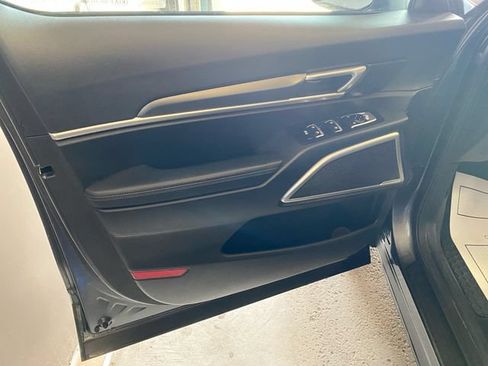 Used 2020 Kia Telluride LX AWD/4WD image 11