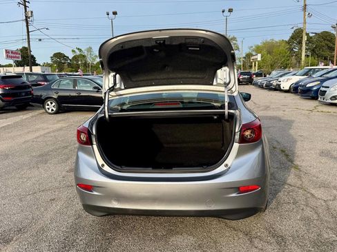 Used 2015 MAZDA MAZDA3 i SV image 6