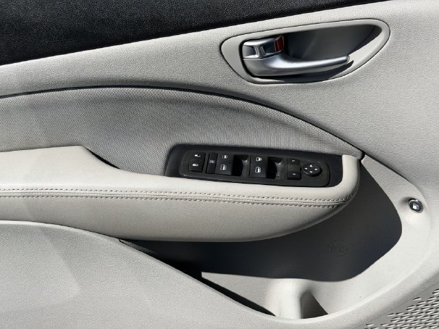 Used 2013 Dodge Dart SXT w/ Popular Equipment Group FWD image 21