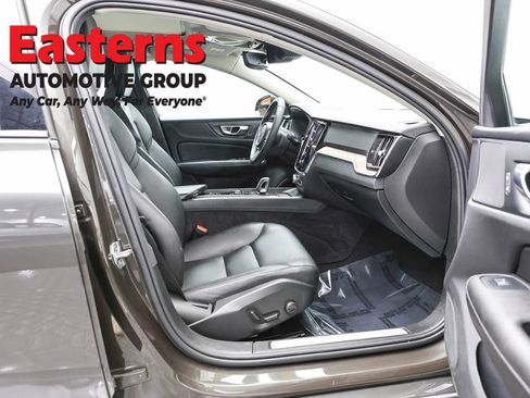 Used 2022 Volvo S60 B5 Inscription AWD/4WD image 25