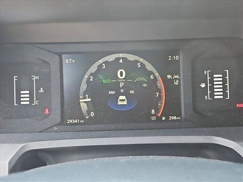 Used 2025 Toyota 4Runner SR5 AWD/4WD image 14