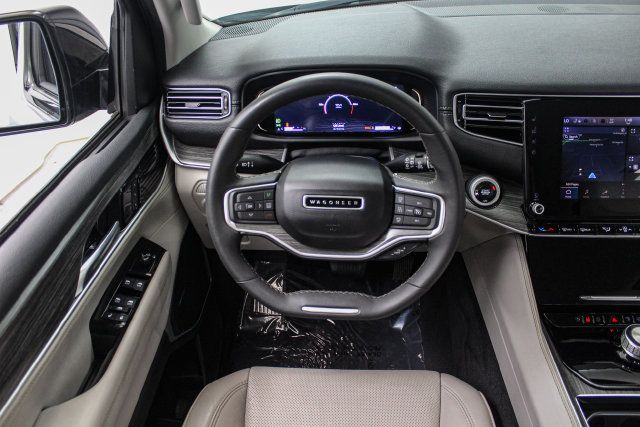 Used 2024 Jeep Wagoneer L Series II w/ Flexible Seating Group RWD image 26