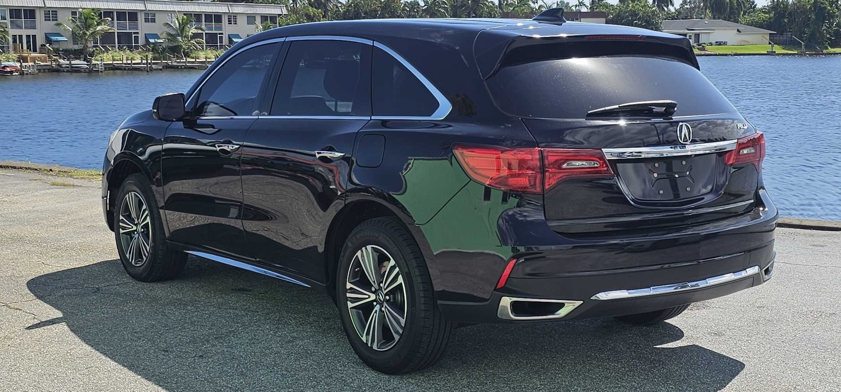 Used 2017 Acura MDX FWD image 3