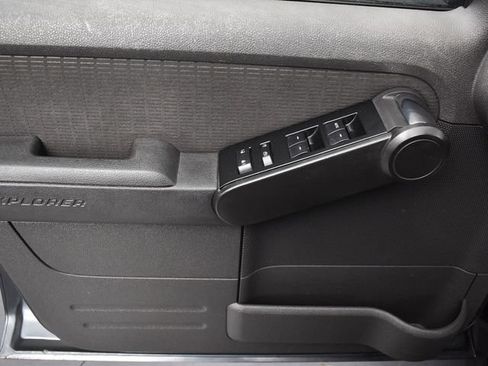 Used 2010 Ford Explorer XLT AWD/4WD image 10