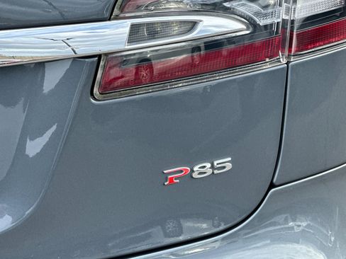 Used 2013 Tesla Model S Performance image 23