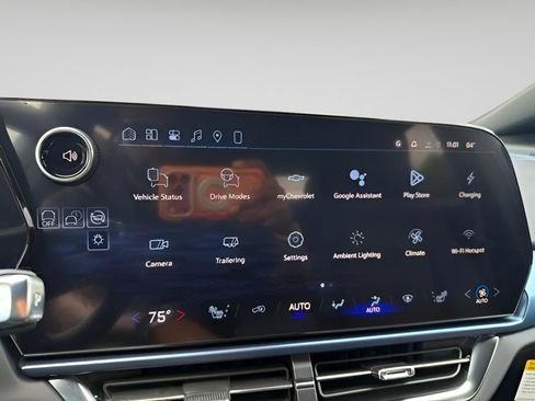 New 2026 Chevrolet Equinox EV LT FWD image 22