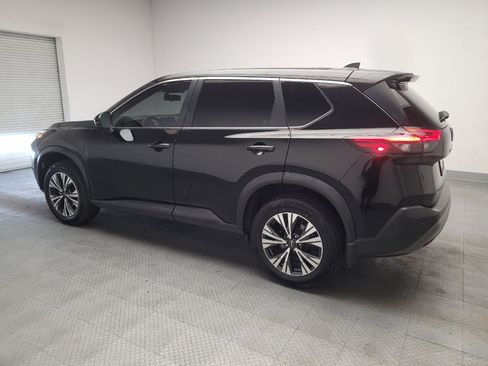 Used 2023 Nissan Rogue SV FWD image 3