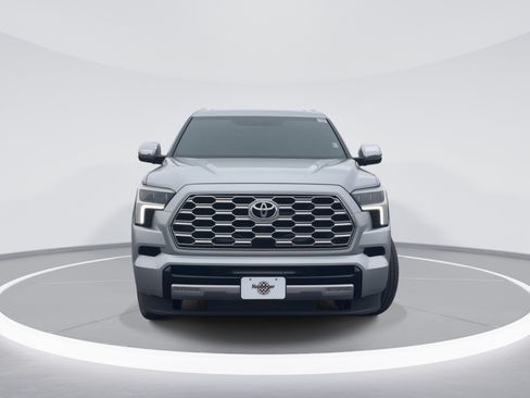 Used 2023 Toyota Sequoia Capstone AWD/4WD image 2