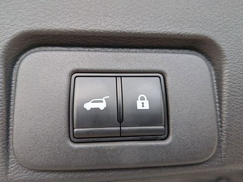 Used 2023 Nissan Rogue Platinum AWD/4WD image 34