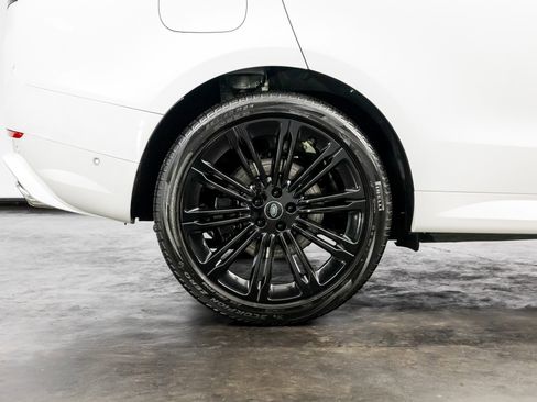 Used 2024 Land Rover Range Rover Sport Dynamic SE image 25