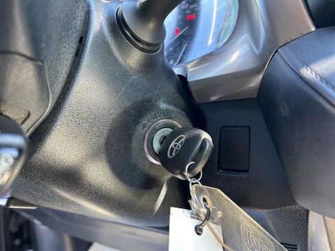 Used 2018 Toyota RAV4 LE w/ All Weather Liner Package AWD/4WD image 26