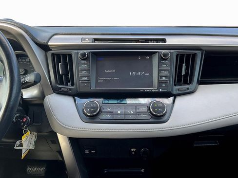 Used 2017 Toyota RAV4 XLE image 6