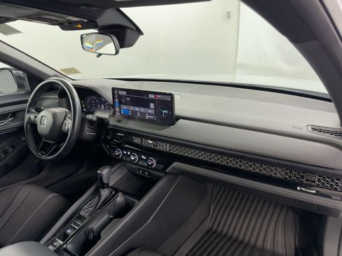 Used 2023 Honda Accord Sport image 36