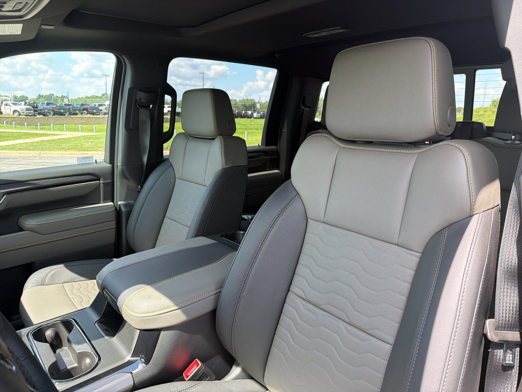 New 2026 Chevrolet Silverado 2500 ZR2 AWD/4WD image 18